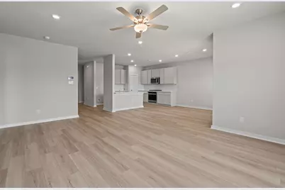 2425 East Heritage Drive, Dayton, TX 77535 - Photo 7