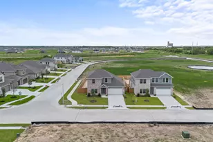 2425 E Heritage Dr, Dayton, TX 77535 - Photo 27