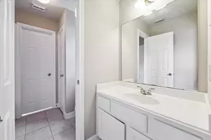 1818 Cross Spring Dr, Sugar Land, TX 77479 - Photo 25