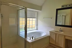 4515 Oak Valley Dr, Missouri City, TX 77459 - Photo 9