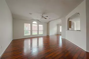 11814 Copperas Creek Dr, Sugar Land, TX 77498 - Photo 9