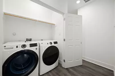 4104 Falls St, Houston, TX 77026 - Photo 13