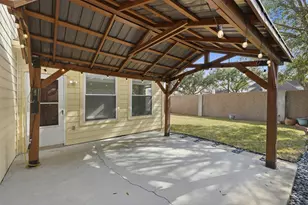 12207 Meadows Crest Dr, Stafford, TX 77477 - Photo 25