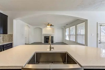 82 W Twinvale Loop, Conroe, TX 77384 - Photo 11