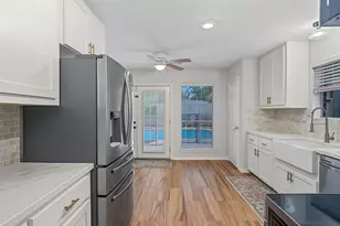 1310 Hidden Canyon Rd, Katy, TX 77450 - Photo 9