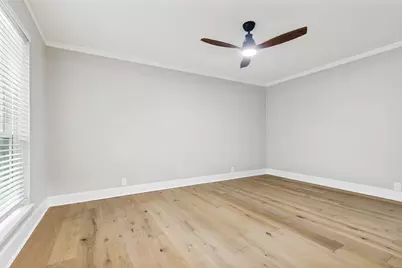 10903 Holly Springs Drive, Houston, TX 77042 - Photo 17