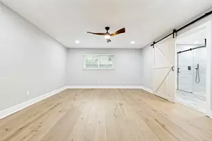 10903 Holly Springs Dr, Houston, TX 77042 - Photo 15
