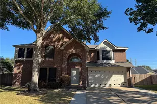 606 Oak Berry Dr, Kemah, TX 77565 - Photo 1