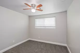 10819 Sagewind Dr, Houston, TX 77089 - Photo 9