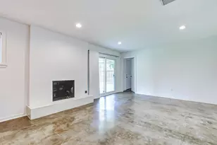 1202 Shadeland Dr, Houston, TX 77043 - Photo 7