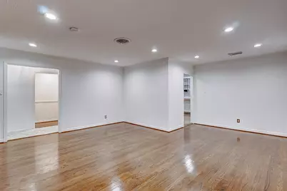 1202 Shadeland Drive, Houston, TX 77043 - Photo 11