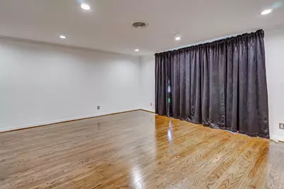 1202 Shadeland Drive, Houston, TX 77043 - Photo 9