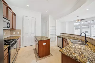 5210 Petty Street #A, Houston, TX 77007 - Photo 11