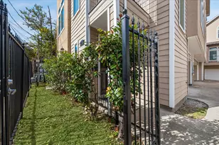 5210 Petty St, Houston, TX 77007 - Photo 3