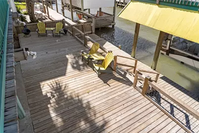 1321 Bay Drive, Crystal Beach, TX 77650 - Photo 9