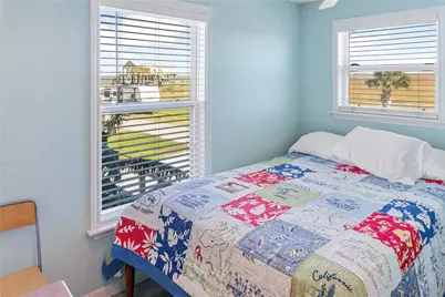 1321 Bay Drive, Crystal Beach, TX 77650 - Photo 31