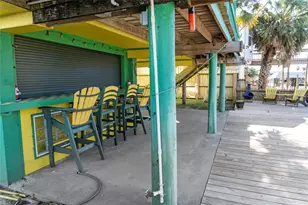 1321 Bay Dr, Crystal Beach, TX 77650 - Photo 13