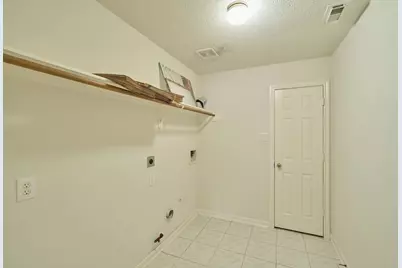 12318 Georgetown Park Court, Houston, TX 77058 - Photo 31