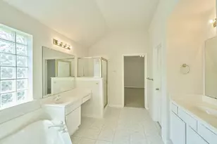 12318 Georgetown Park Ct, Houston, TX 77058 - Photo 21