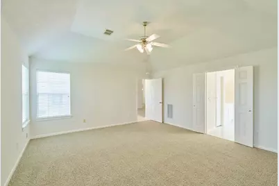 12318 Georgetown Park Court, Houston, TX 77058 - Photo 17