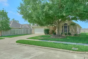 12318 Georgetown Park Ct, Houston, TX 77058 - Photo 31