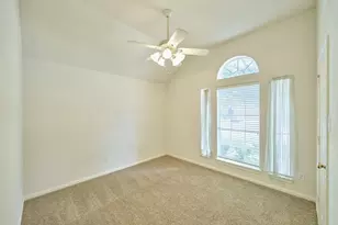 12318 Georgetown Park Ct, Houston, TX 77058 - Photo 23