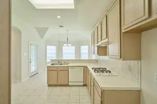 12318 Georgetown Park Ct, Houston, TX 77058 - Photo 11