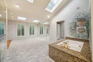 11640 Greenbay St, Bunker Hill Village, TX 77024 - Photo 29