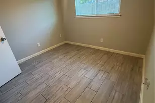 3242 Dalmatian Dr, Houston, TX 77045 - Photo 7