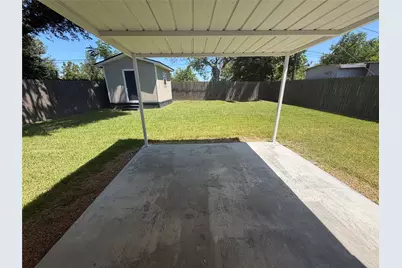 3242 Dalmatian Drive, Houston, TX 77045 - Photo 13