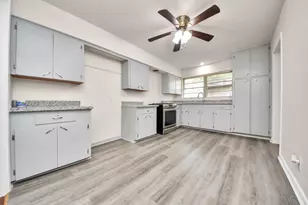 2703 Knotty Oaks Trail, Houston, TX 77045 - Photo 19