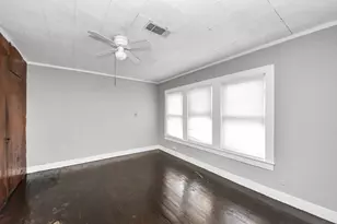 7302 Schneider St, Houston, TX 77093 - Photo 9
