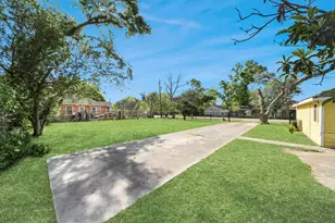7302 Schneider St, Houston, TX 77093 - Photo 15