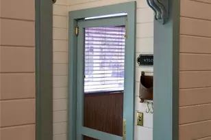 409 E Morgan Ave, Cuero, TX 77954 - Photo 35