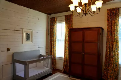 409 E Morgan Avenue, Cuero, TX 77954 - Photo 21