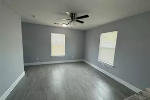 1146 Majestic St, Houston, TX 77020 - Photo 9