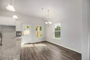 331 Woodhaven Dr, West Columbia, TX 77486 - Photo 15