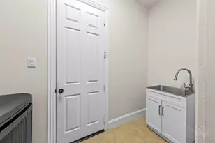 27546 Kingsland Pl Ln, Fulshear, TX 77441 - Photo 21