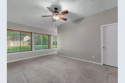 4202 W Peachfield Circle, Houston, TX 77014 - Photo 9