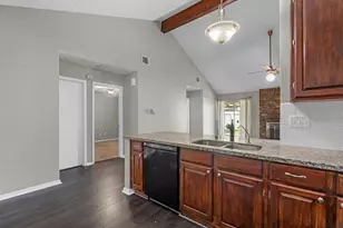 4202 W Peachfield Cir, Houston, TX 77014 - Photo 3