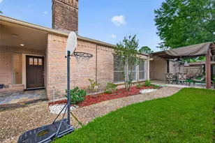 14222 Stokesmount Dr, Houston, TX 77077 - Photo 47
