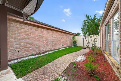 14222 Stokesmount Drive, Houston, TX 77077 - Photo 45