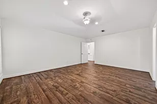 14222 Stokesmount Dr, Houston, TX 77077 - Photo 25