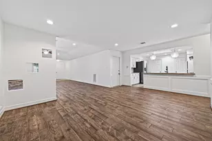 14222 Stokesmount Dr, Houston, TX 77077 - Photo 15