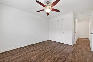 14222 Stokesmount Dr, Houston, TX 77077 - Photo 39