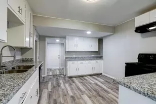 1236 San Felipe St, Angleton, TX 77515 - Photo 3