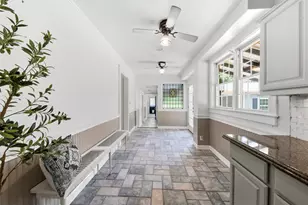 6998 Commander Roland Dr, Hitchcock, TX 77563 - Photo 17