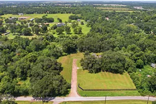 6998 Commander Roland Dr, Hitchcock, TX 77563 - Photo 41
