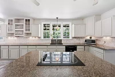 6998 Commander Roland Drive, Hitchcock, TX 77563 - Photo 11