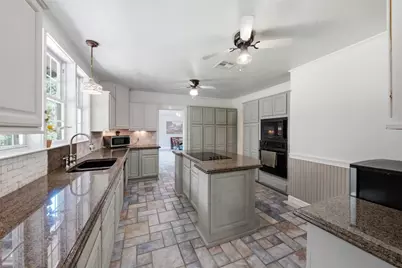 6998 Commander Roland Drive, Hitchcock, TX 77563 - Photo 13